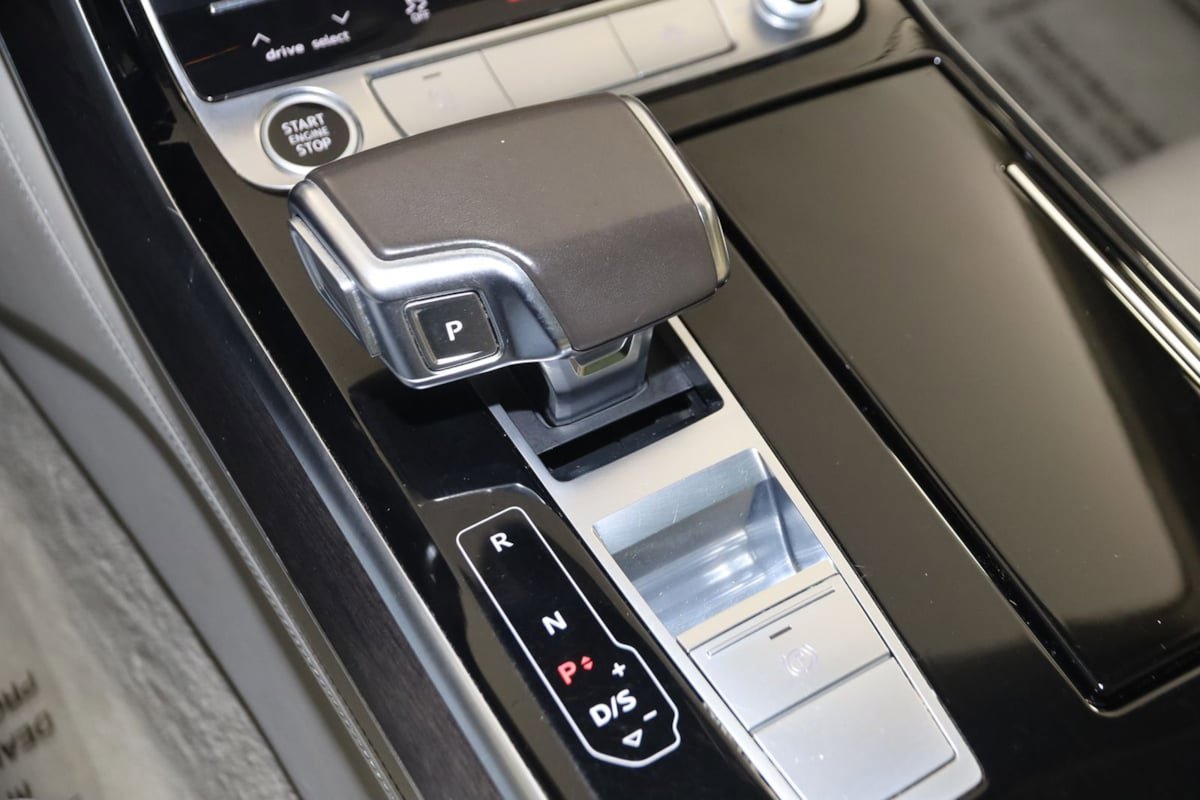 Used 2021 Audi A8 L 3.0T w/ Luxury Package AWD/4WD image 8