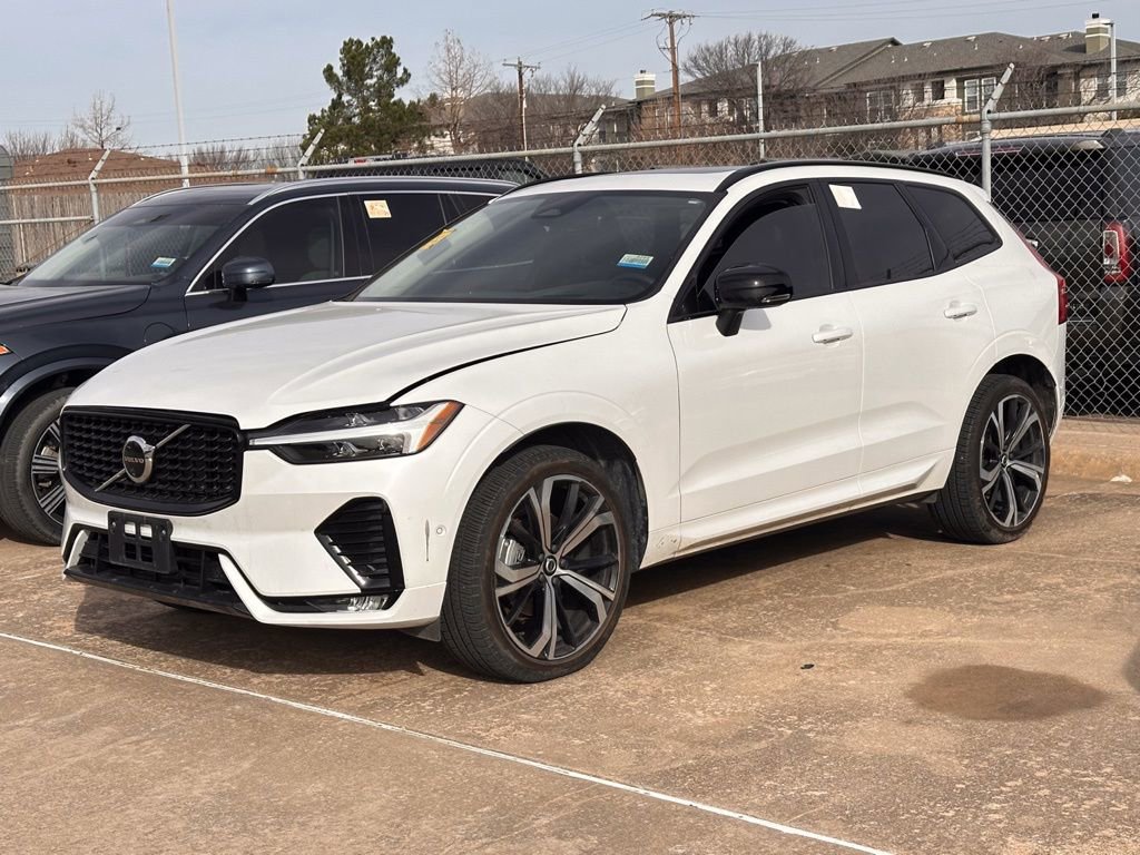 Used 2025 Volvo XC60 B5 Ultra w/ Protection Package Premier image 6