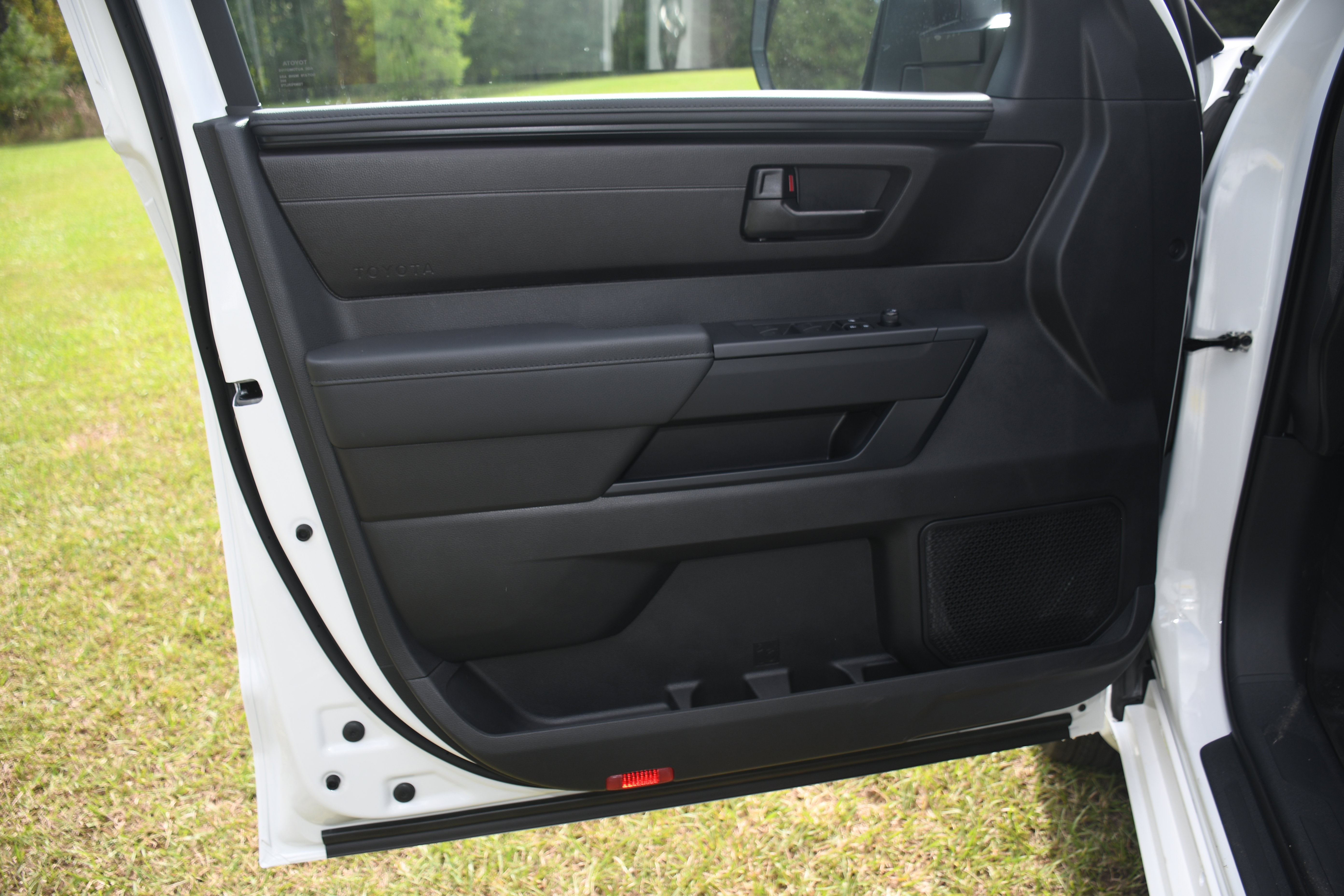 New 2026 Toyota Tundra SR image 5
