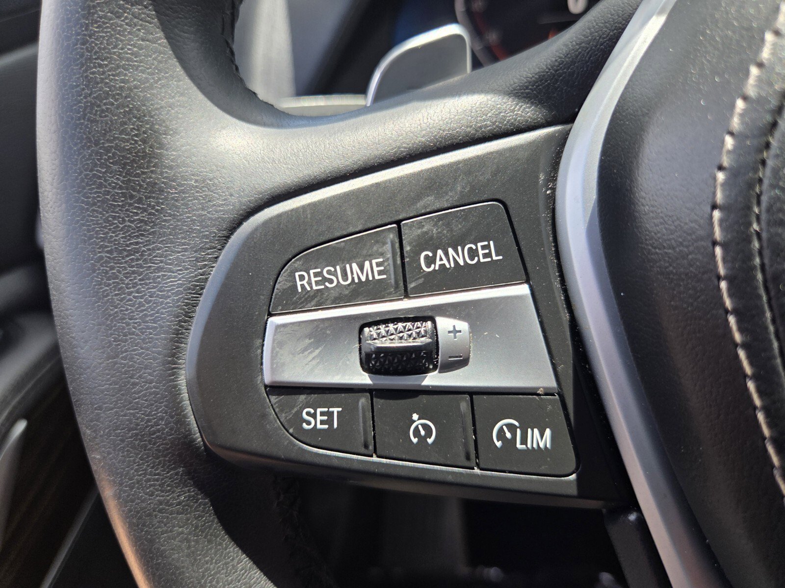 Used 2020 BMW X5 sDrive40i w/ Premium Package RWD image 30