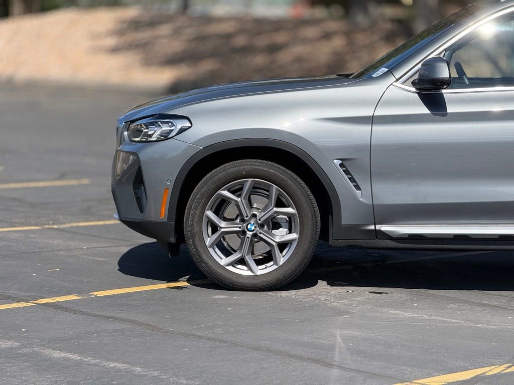 Used 2023 BMW X3 xDrive30i w/ Premium Package w/ZPA AWD/4WD image 8