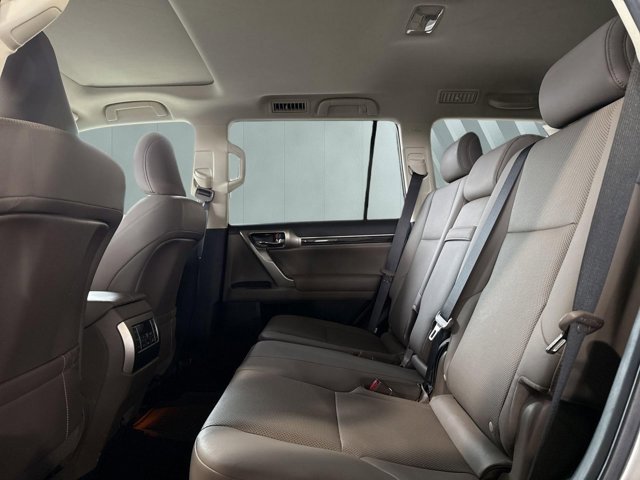 Certified 2020 Lexus GX 460 Premium w/ Premium Package AWD/4WD image 11