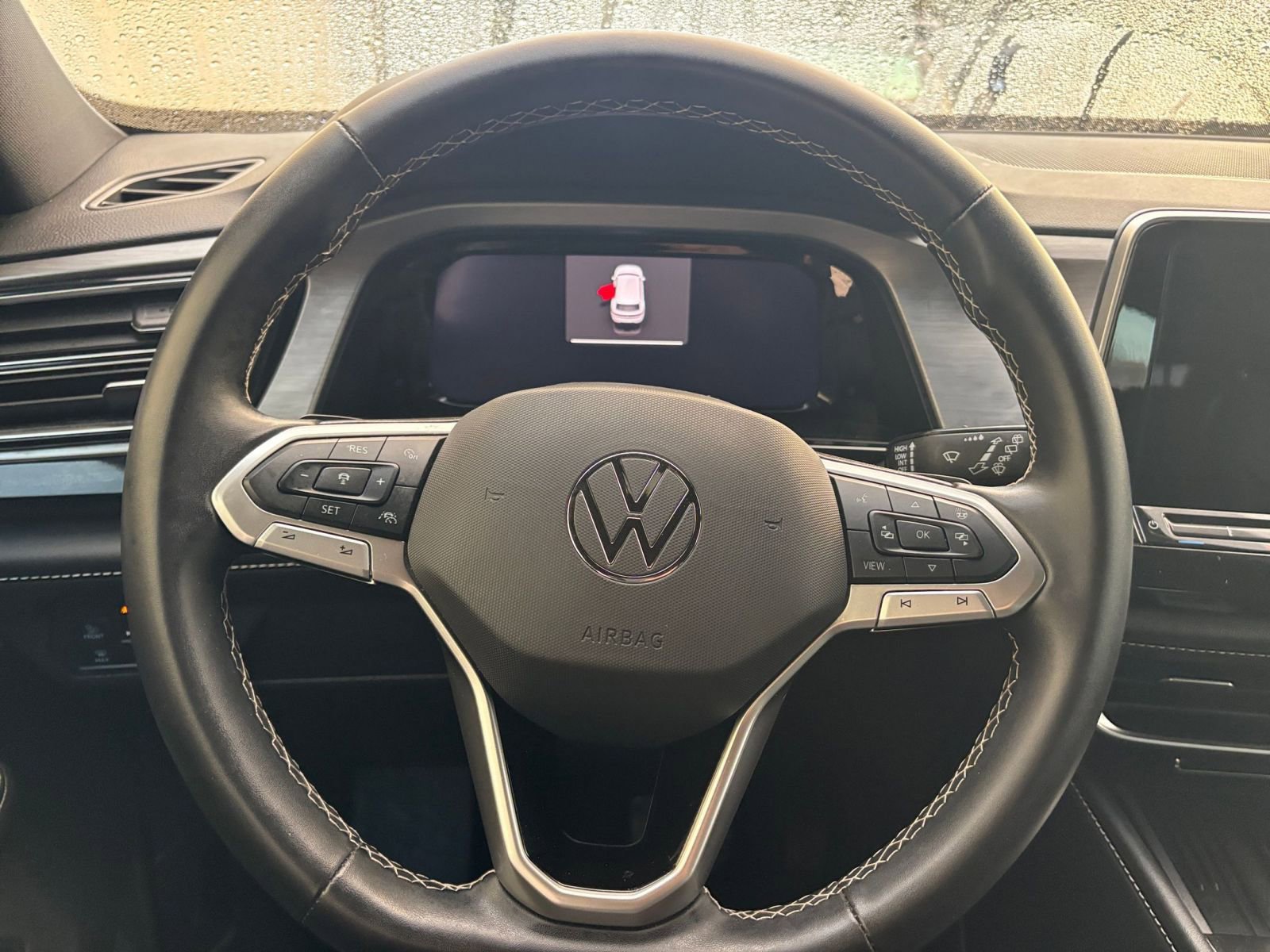 Used 2025 Volkswagen Atlas Cross Sport SE image 28