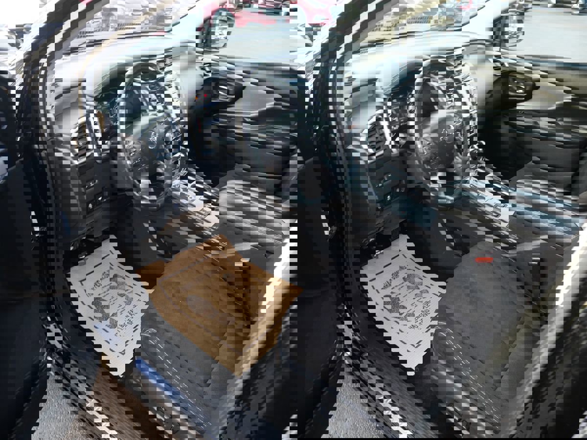 Used 2020 Nissan Murano SV image 9