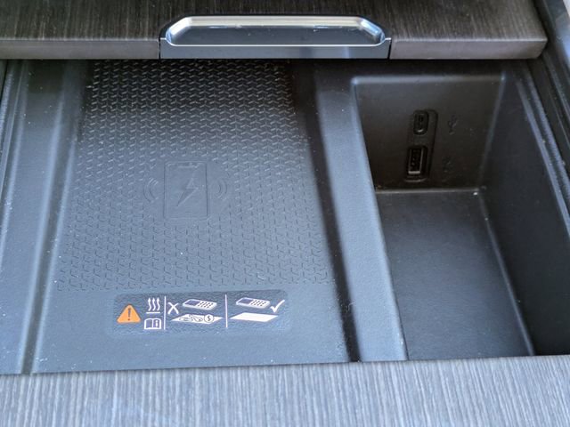 Used 2025 GMC Acadia Denali image 26