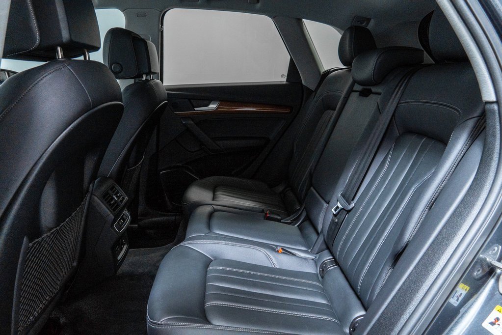 Used 2023 Audi Q5 2.0T Premium w/ Convenience Package image 24