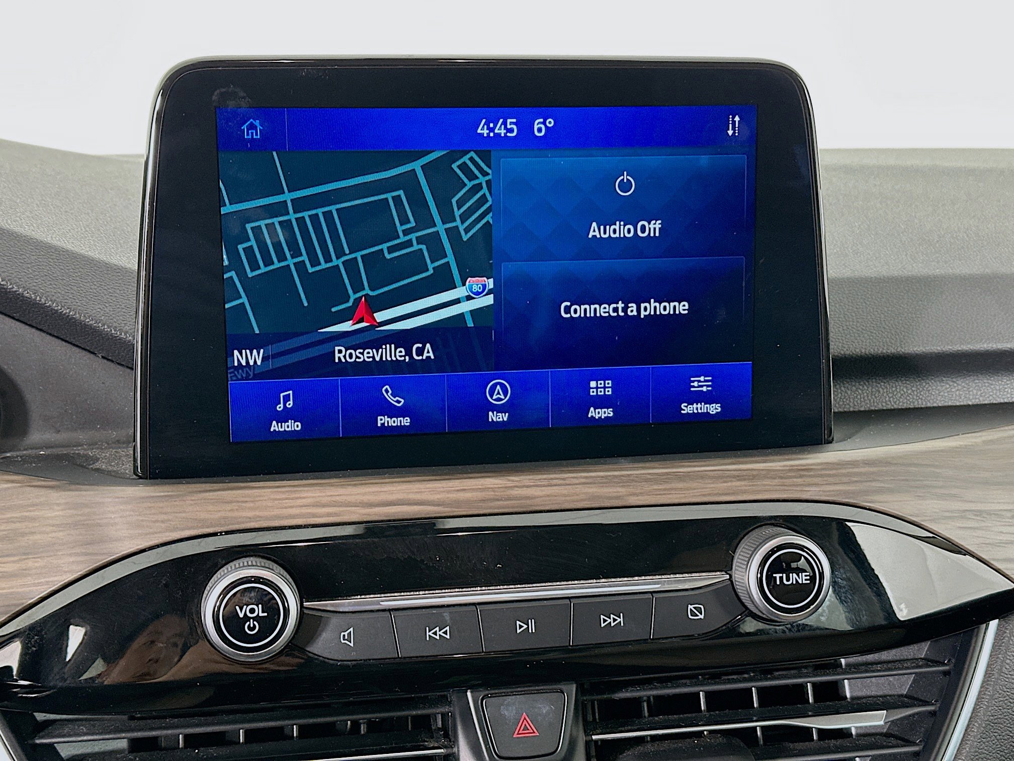 Used 2020 Ford Escape Titanium image 21