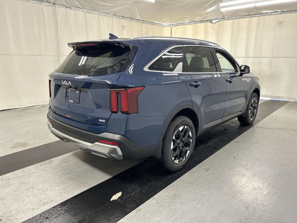 New 2026 Kia Sorento S AWD/4WD image 2