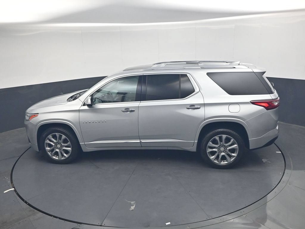Used 2021 Chevrolet Traverse Premier FWD image 25