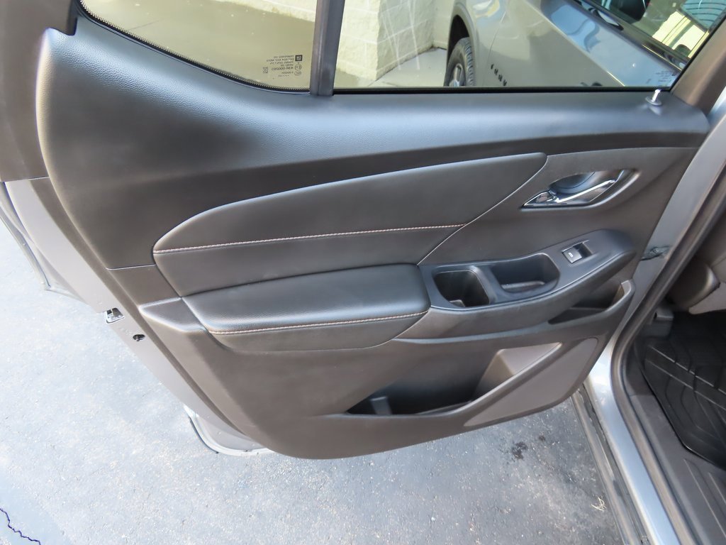 Certified 2021 Chevrolet Traverse RS image 36