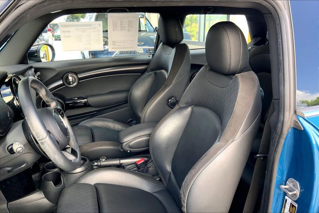 Certified 2023 MINI Cooper S w/ Signature Upholstery Package FWD image 21