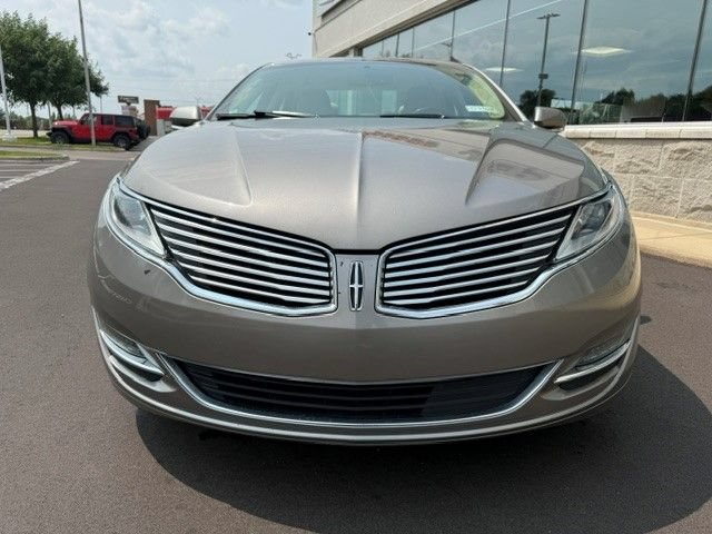 Used 2016 Lincoln MKZ w/ Equipment Group 200A Select FWD image 9
