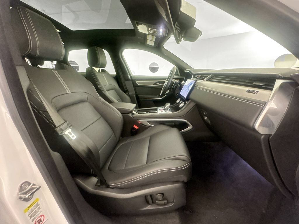 New 2026 Jaguar F-PACE R-Dynamic S AWD/4WD image 28