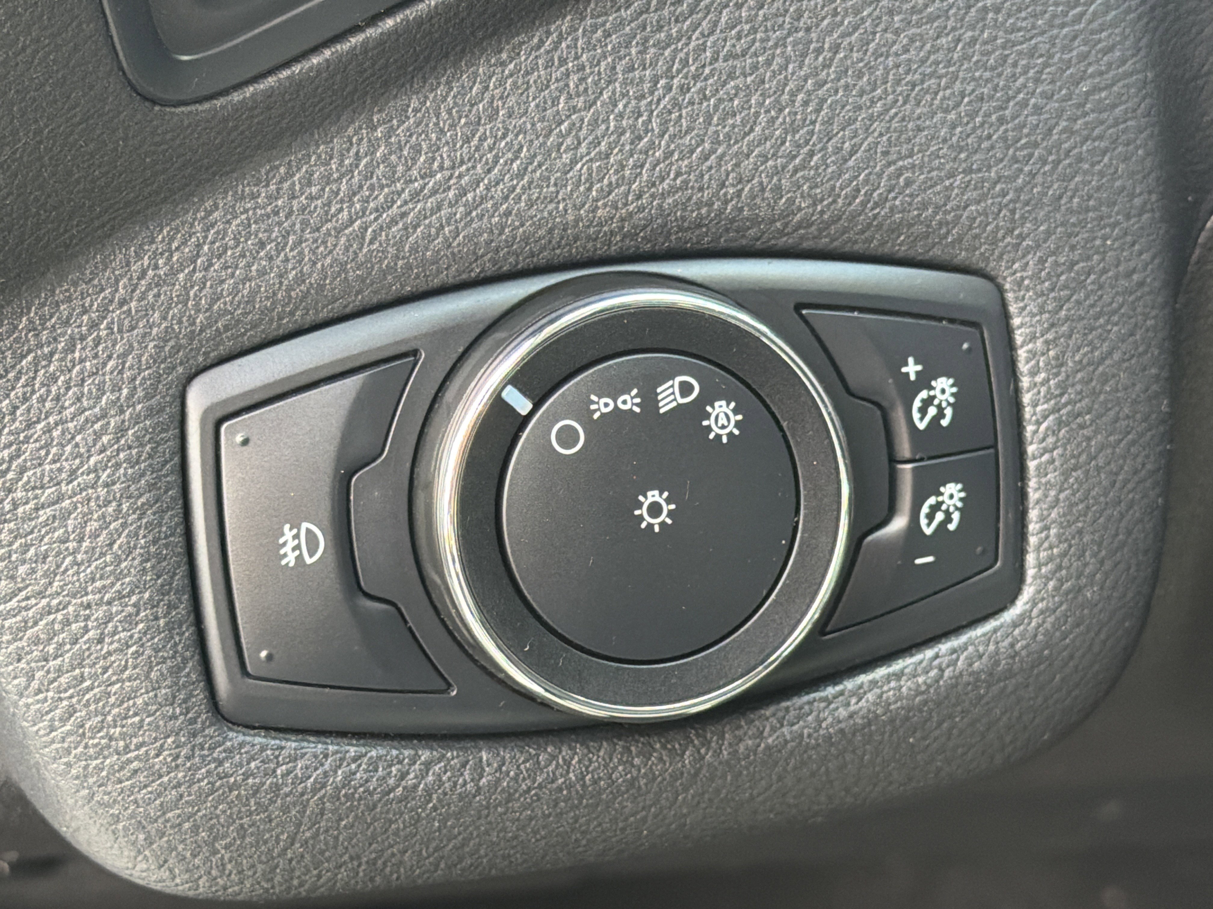 Used 2014 Ford Escape SE w/ Equipment Group 201A FWD image 27
