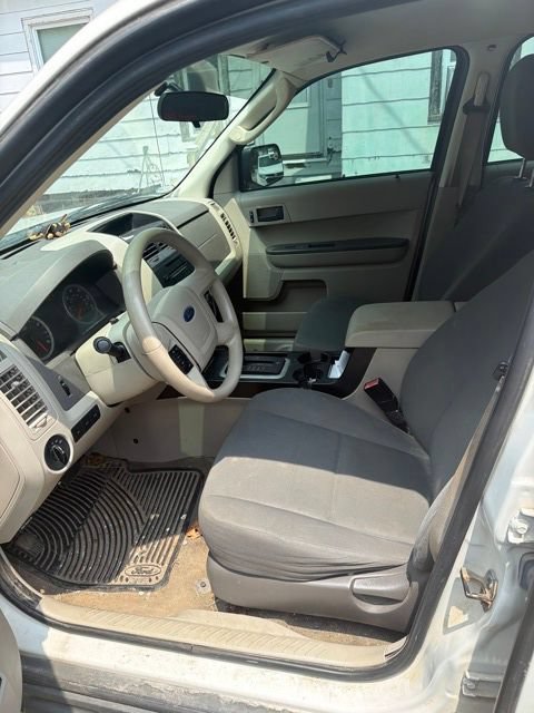 Used 2012 Ford Escape XLS AWD/4WD image 5