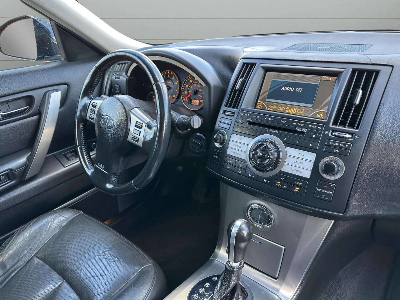 Used 2006 INFINITI FX35 2WD w/ (G02) Touring Pkg image 23