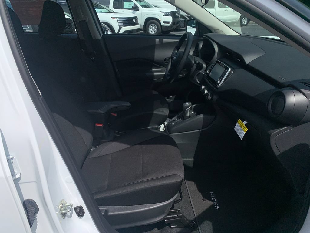 Used 2025 Nissan Kicks Play S FWD image 31