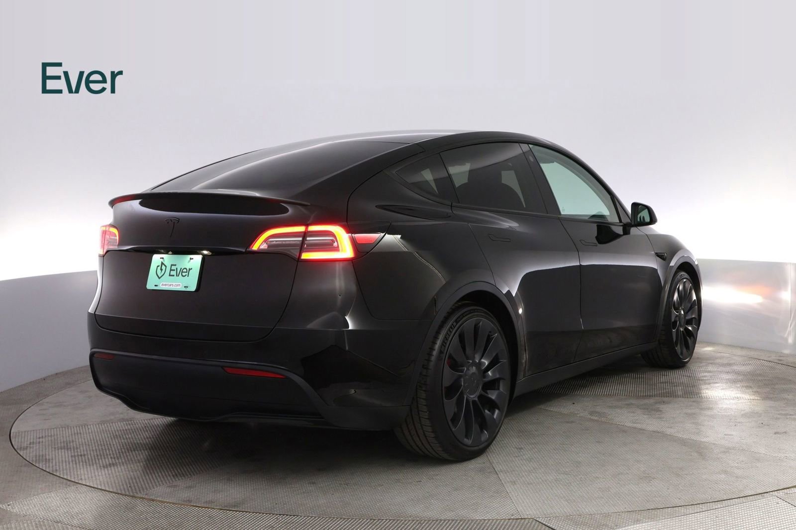 Used 2022 Tesla Model Y Performance image 3