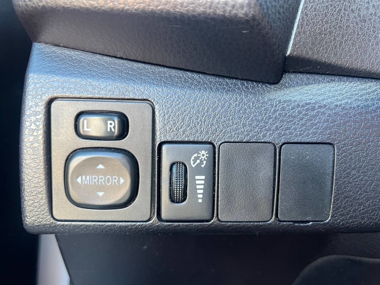 Used 2016 Toyota Corolla S w/ Driver Convenience Package image 16