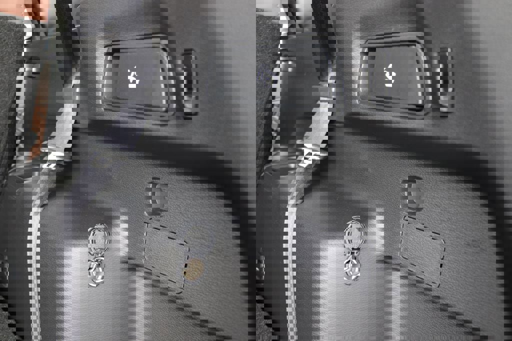 New 2026 Mitsubishi Outlander SEL image 22