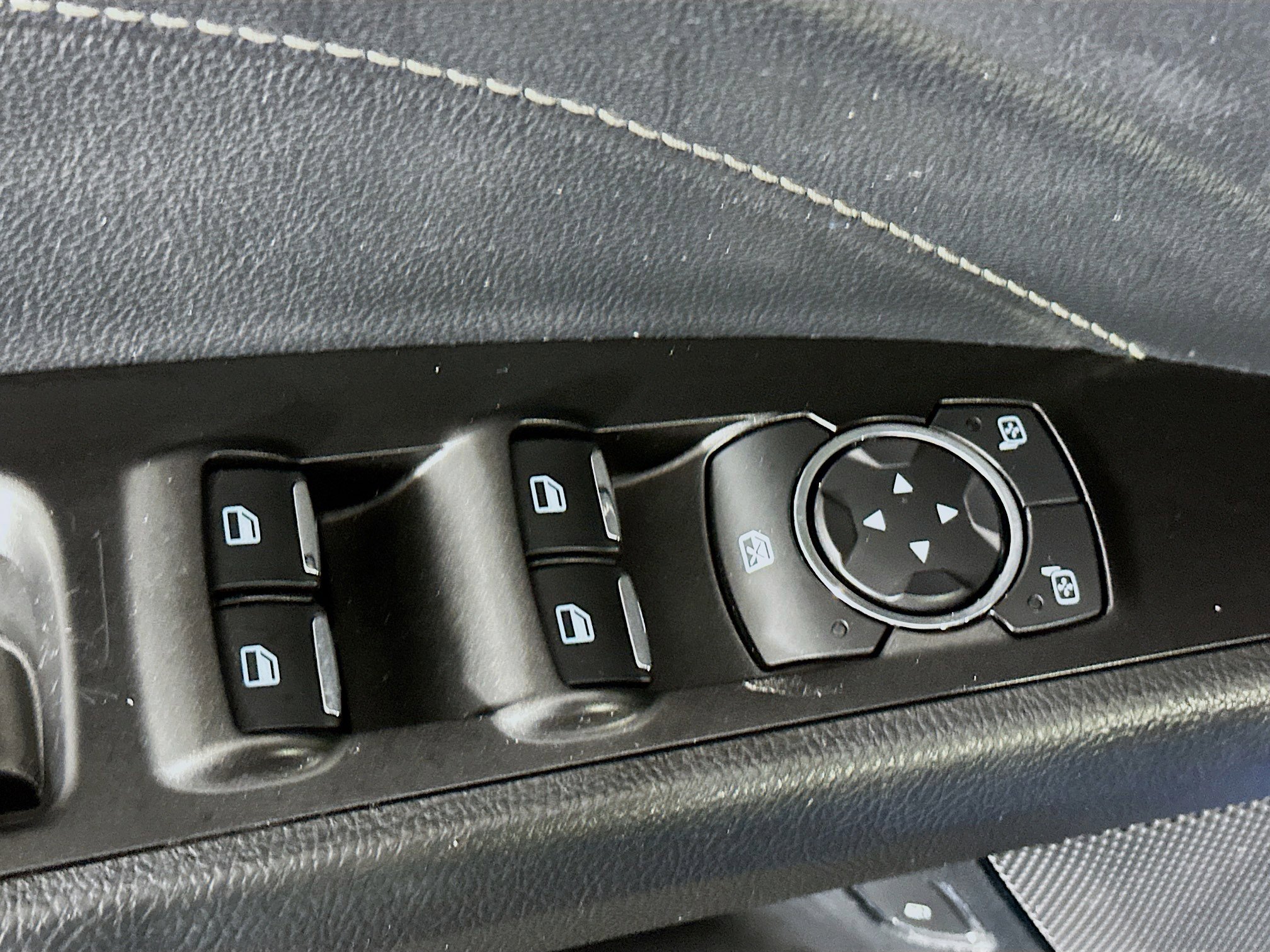 Used 2019 Ford Fusion Energi Titanium image 15