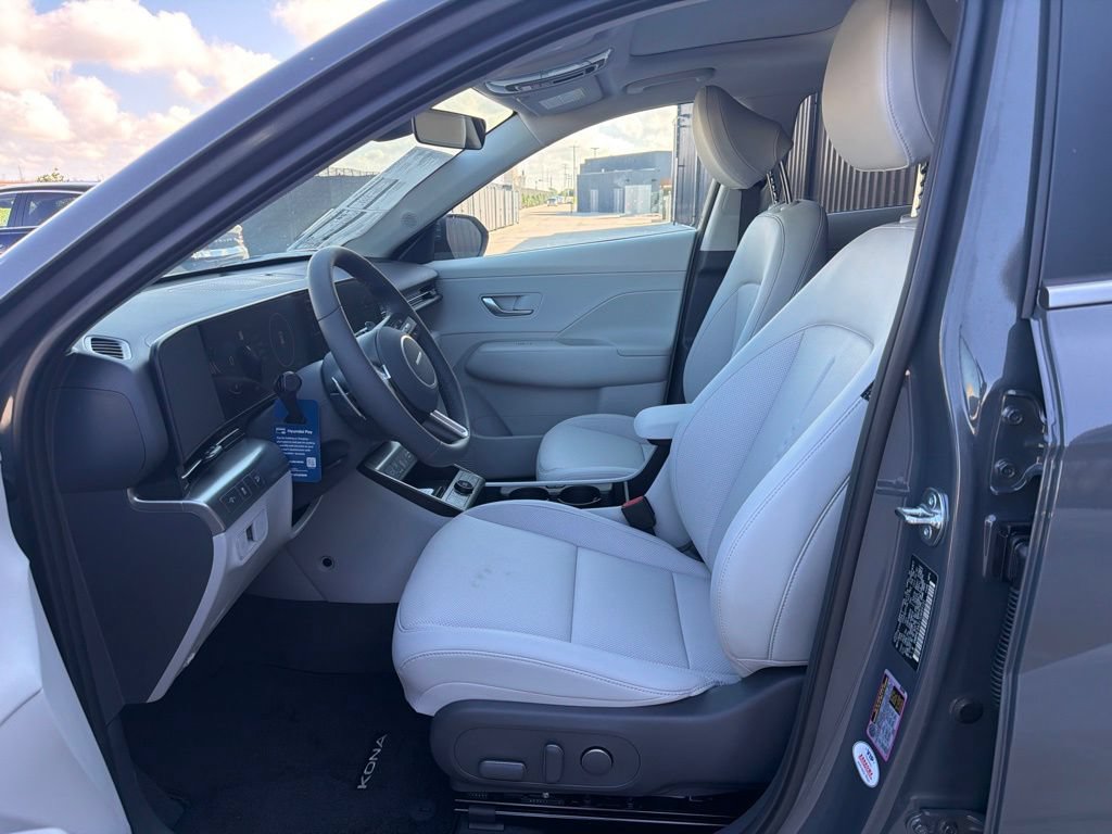 New 2026 Hyundai Kona Limited FWD image 12
