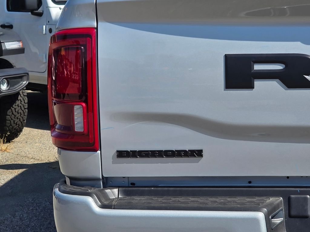 New 2026 RAM 3500 Big Horn AWD/4WD image 6