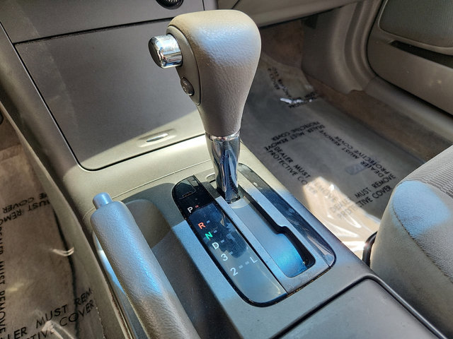 Used 2005 Toyota Camry XLE FWD image 18