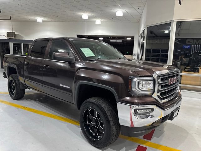 Used 2016 GMC Sierra 1500 SLE w/ SLE Value Package AWD/4WD image 4