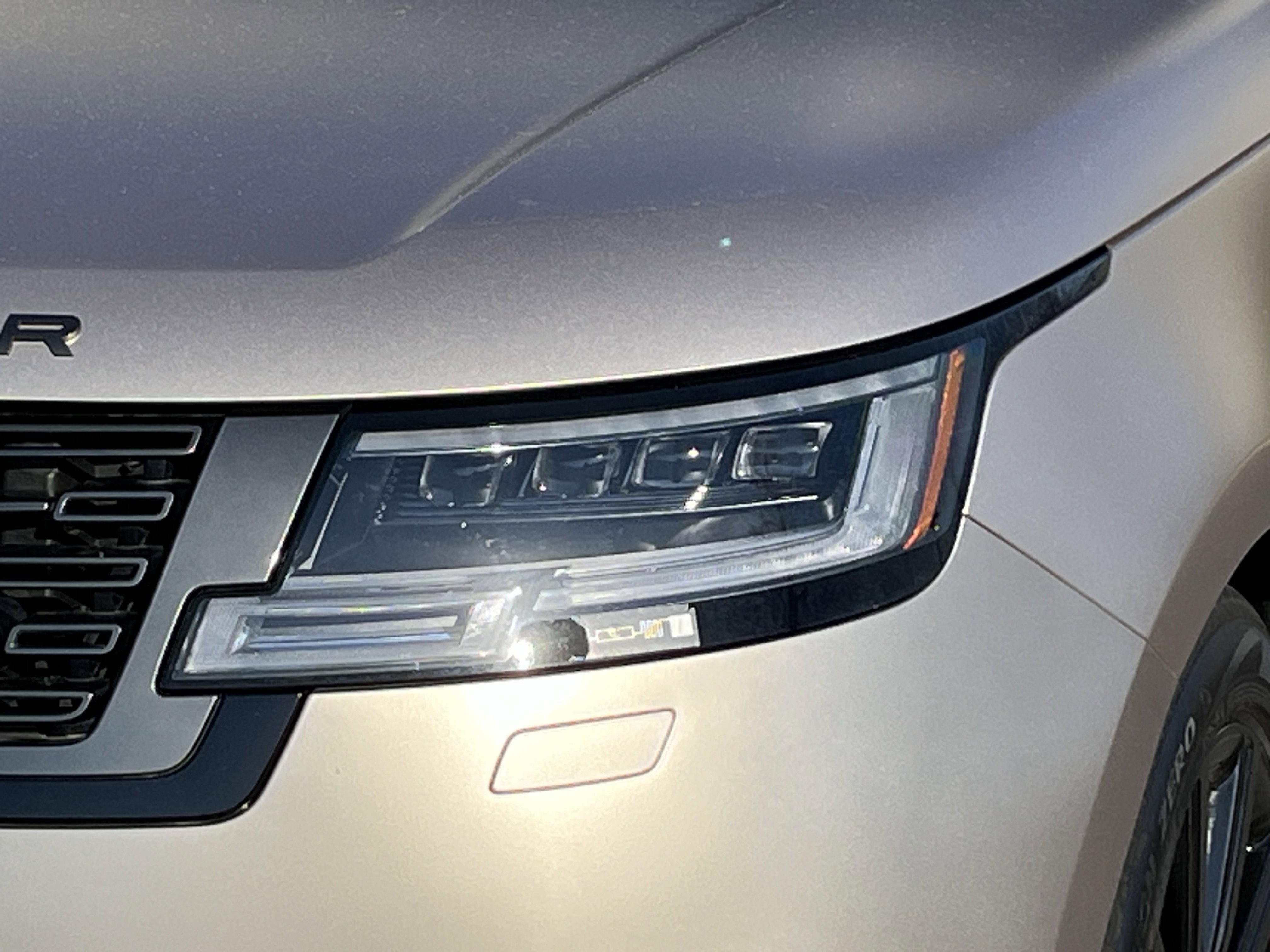 Certified 2023 Land Rover Range Rover First Edition image 12