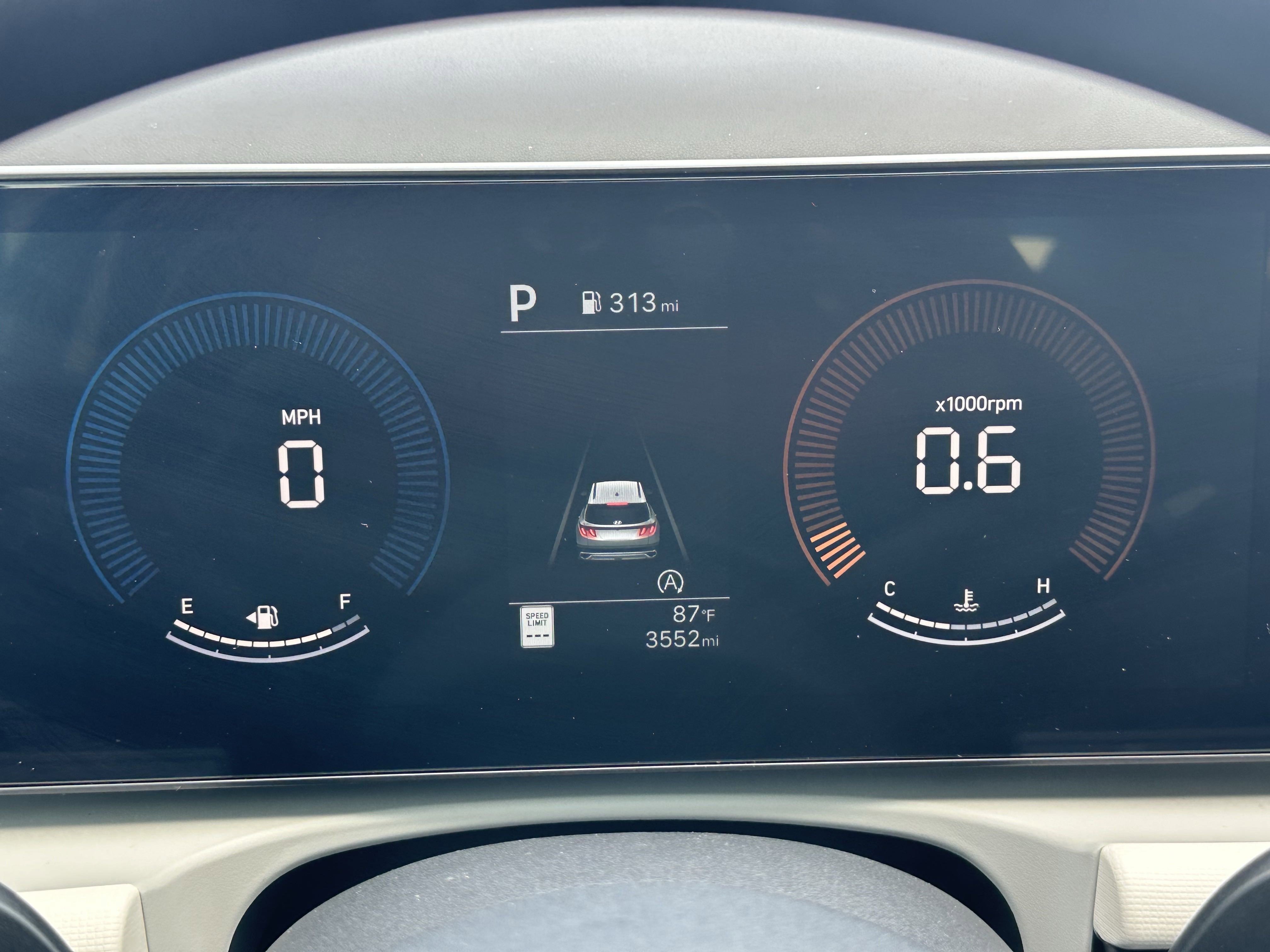 Used 2025 Hyundai Tucson SE image 27