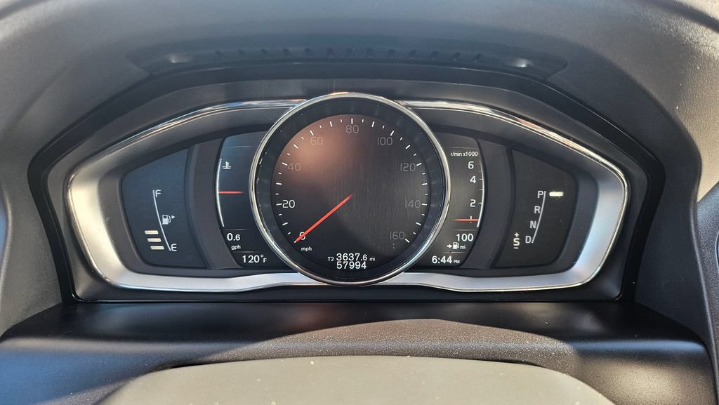 Used 2017 Volvo XC60 T6 Inscription w/ Climate Package AWD/4WD image 32