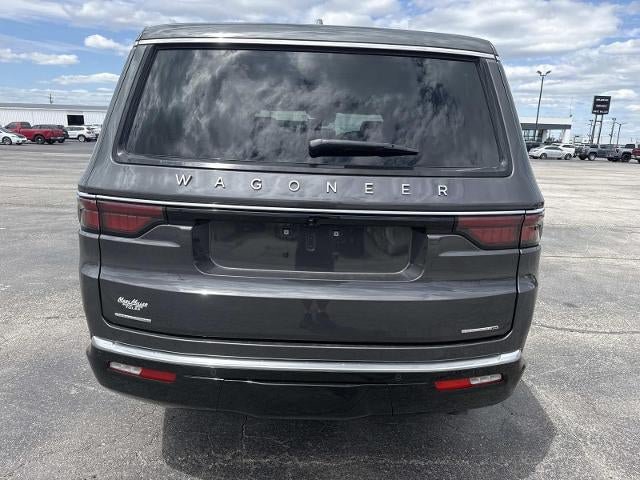 Used 2022 Jeep Wagoneer Series III w/ Premium Group I AWD/4WD image 5
