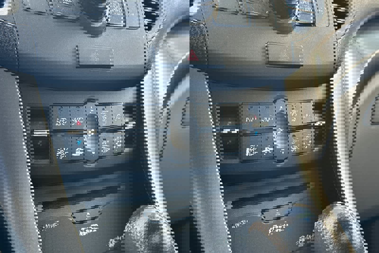 Used 2013 Acura TSX w/ Technology Package image 19