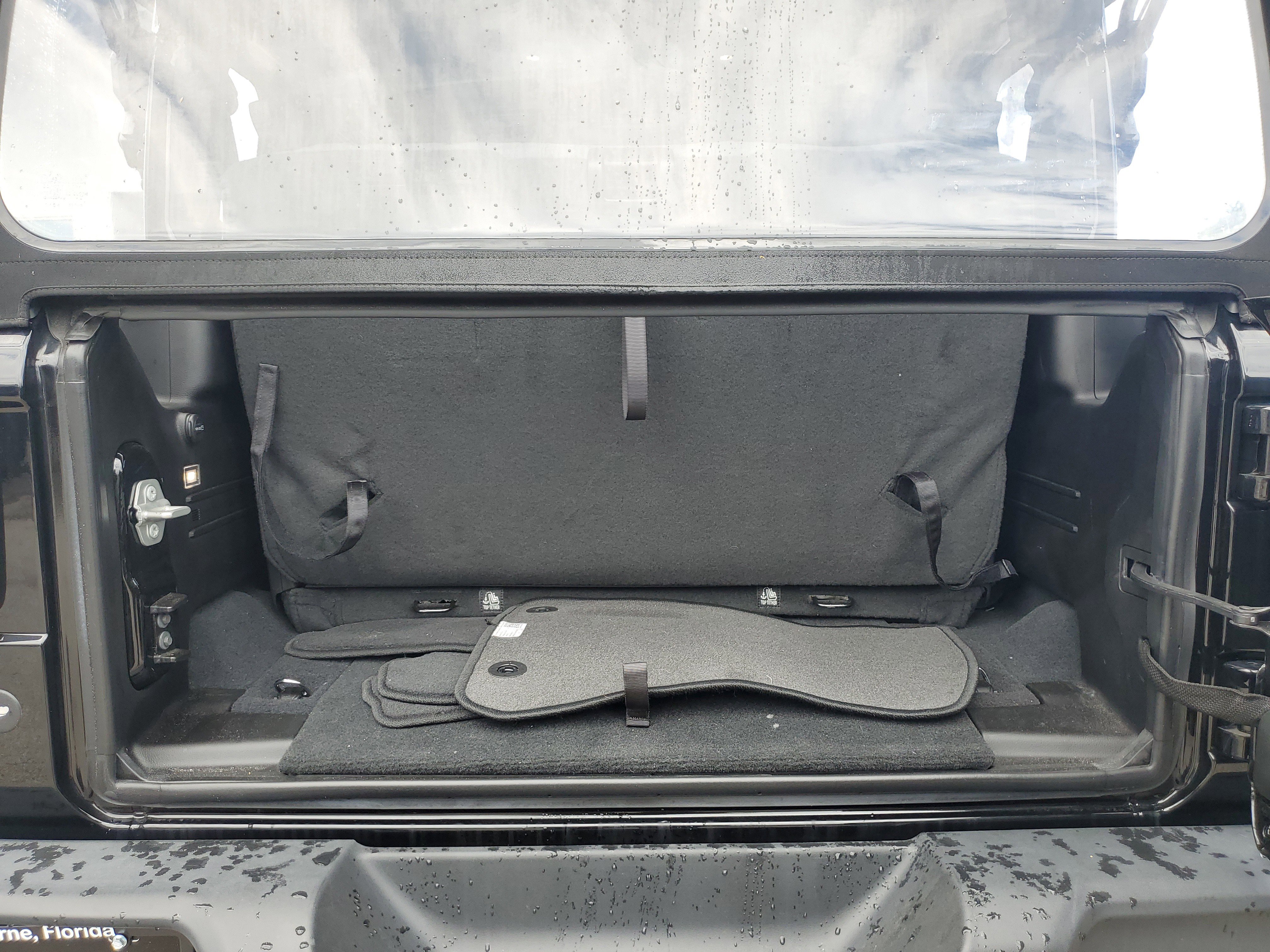 Used 2024 Jeep Wrangler Sport AWD/4WD image 9