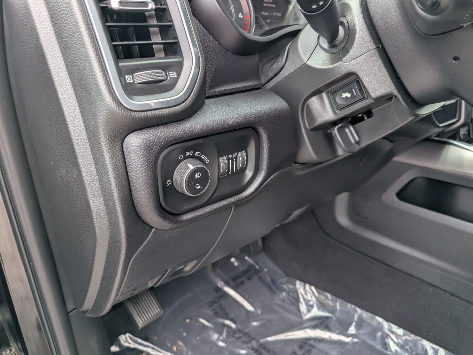 Used 2022 RAM 2500 Laramie AWD/4WD image 22