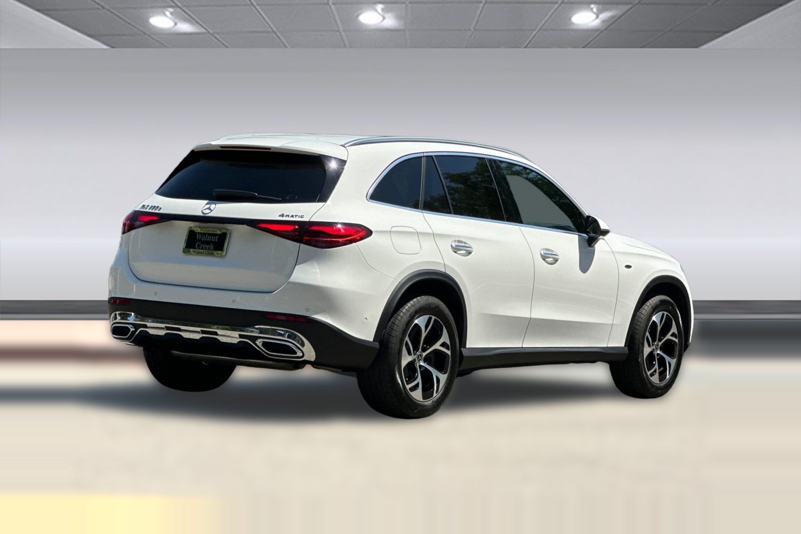 New 2025 Mercedes-Benz GLC 350e 4MATIC image 8