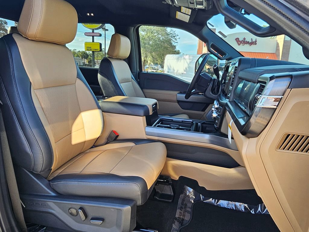 New 2026 Ford F250 Lariat w/ Lariat Premium Package image 7