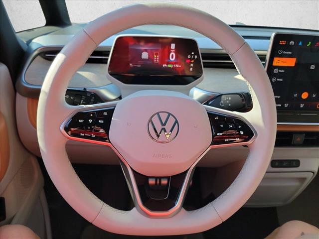Used 2025 Volkswagen ID. Buzz 1st Edition AWD/4WD image 16