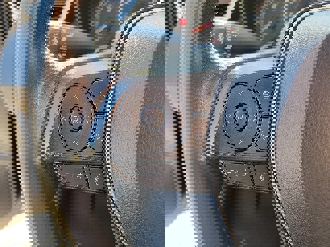 Used 2020 Toyota Corolla SE image 19