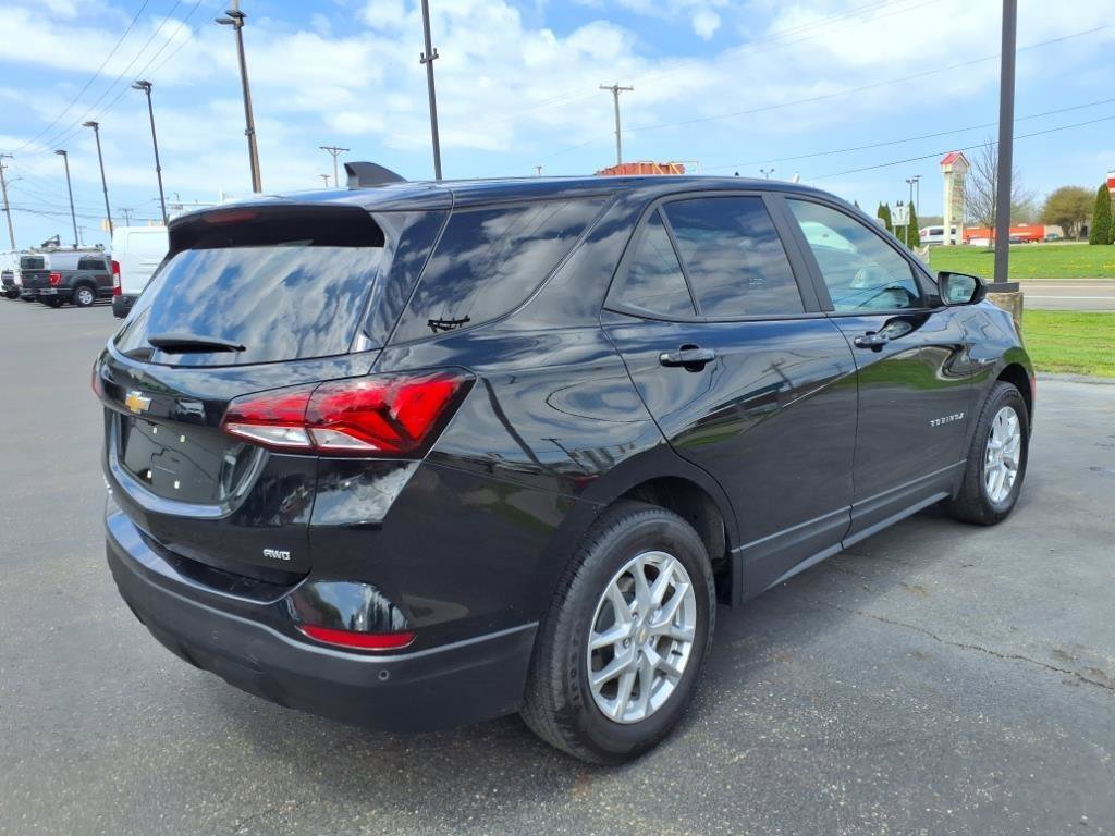 Used 2022 Chevrolet Equinox LS w/ LS Convenience Package image 5