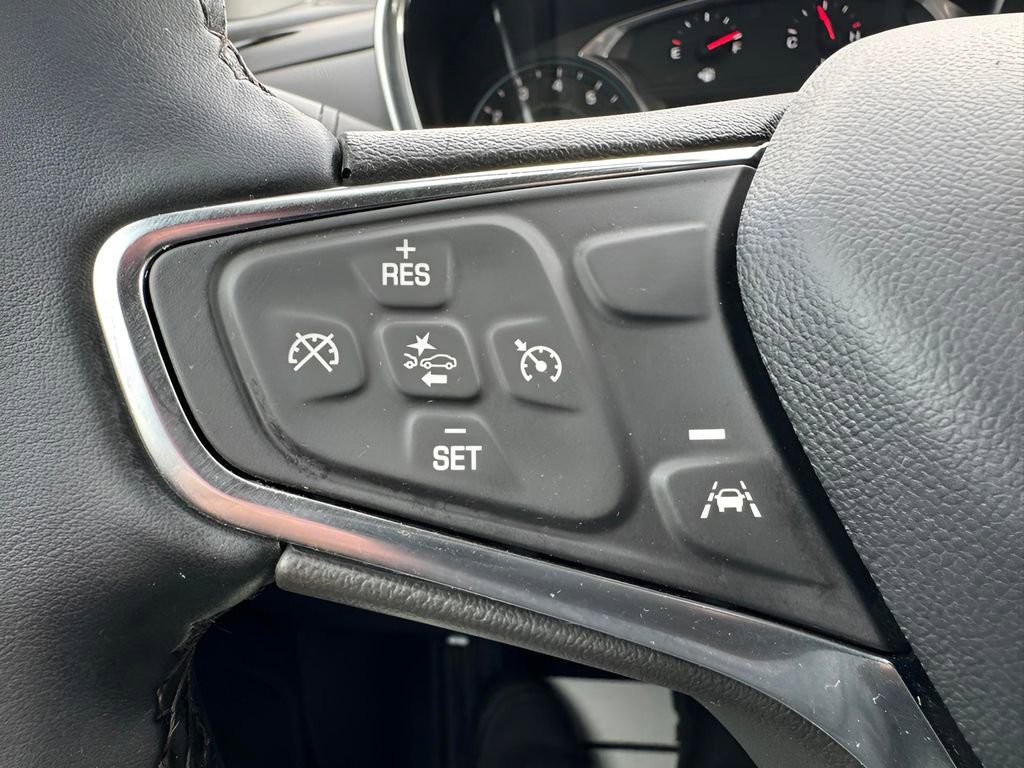 Used 2023 Chevrolet Equinox LT image 17