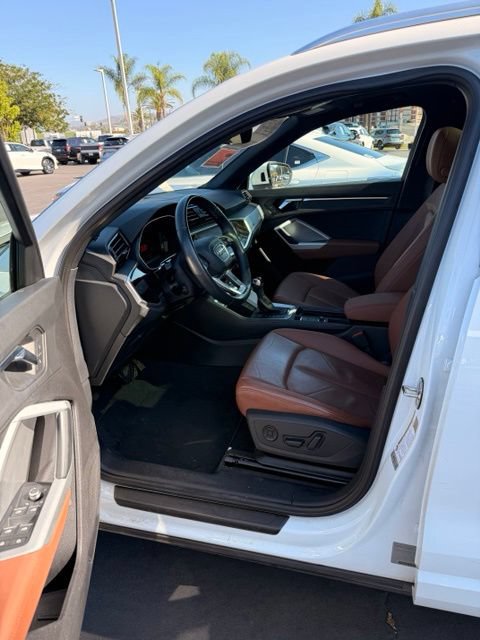 Used 2021 Audi Q3 2.0T Premium w/ Convenience Package AWD/4WD image 11