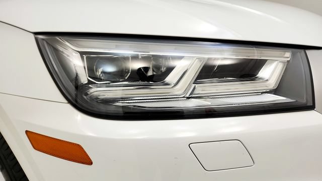 Used 2018 Audi Q5 2.0T Premium Plus w/ Premium Plus Package AWD/4WD image 22