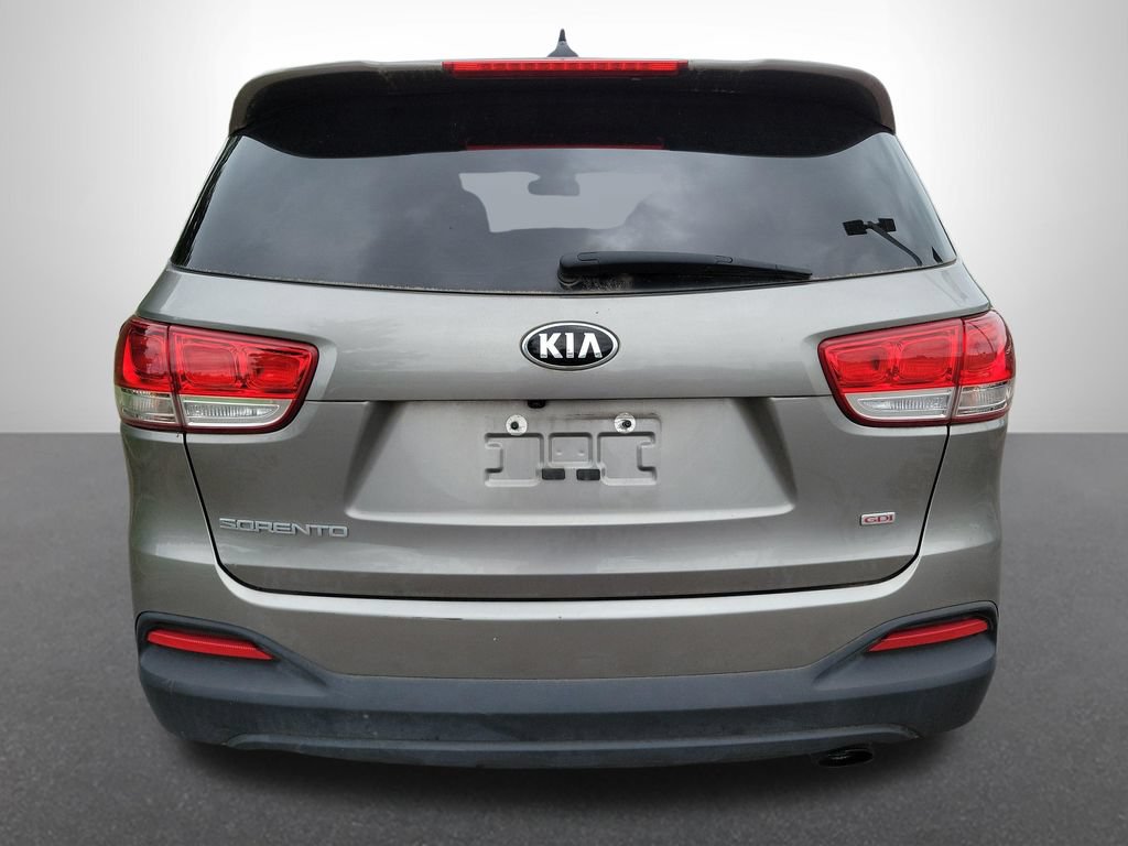 Used 2018 Kia Sorento AWD image 4