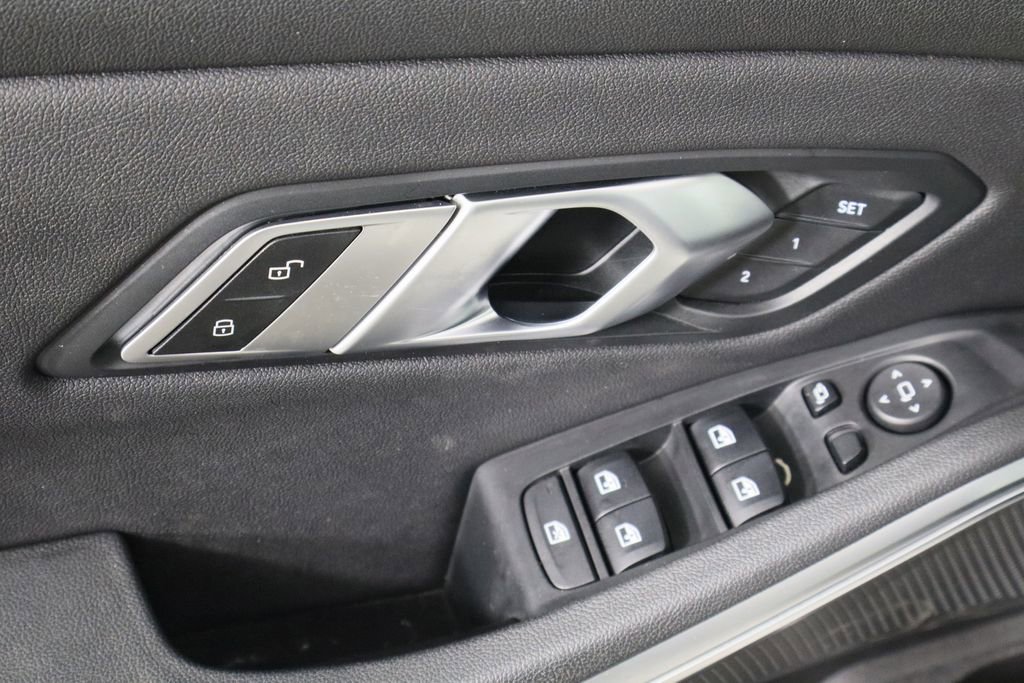 Used 2021 BMW 330i Sedan w/ Convenience Package image 22