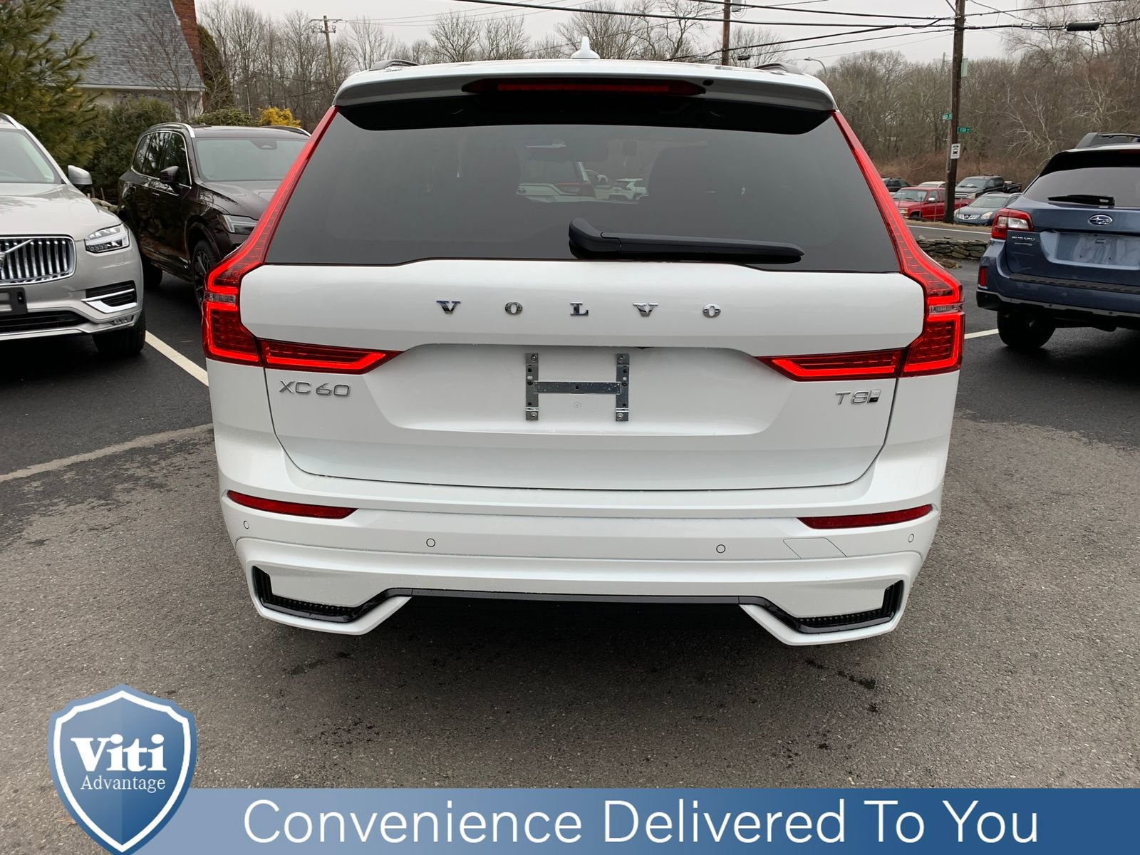 Used 2025 Volvo XC60 T8 Plus w/ Climate Package image 7
