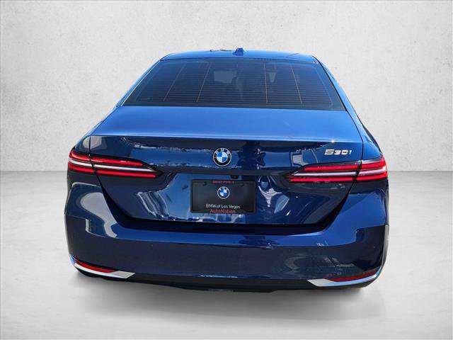 Used 2024 BMW 530i w/ Convenience Package RWD image 7