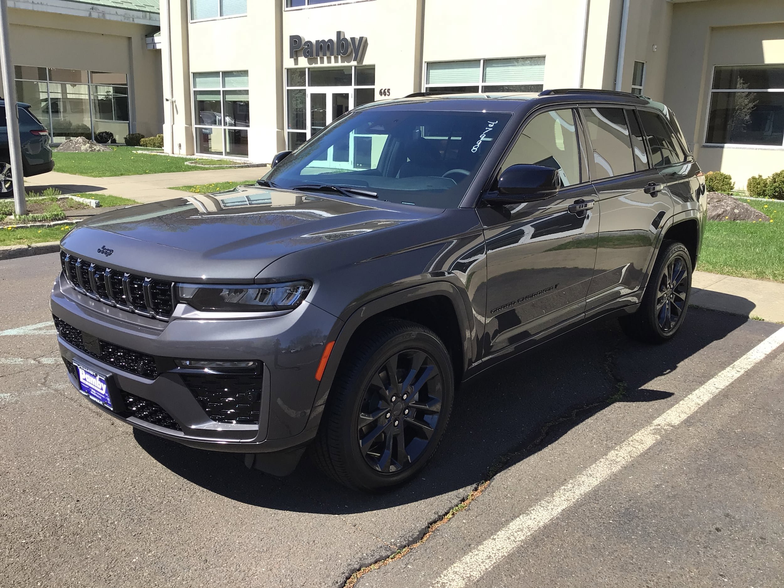 New 2026 Jeep Grand Cherokee Limited AWD/4WD image 3