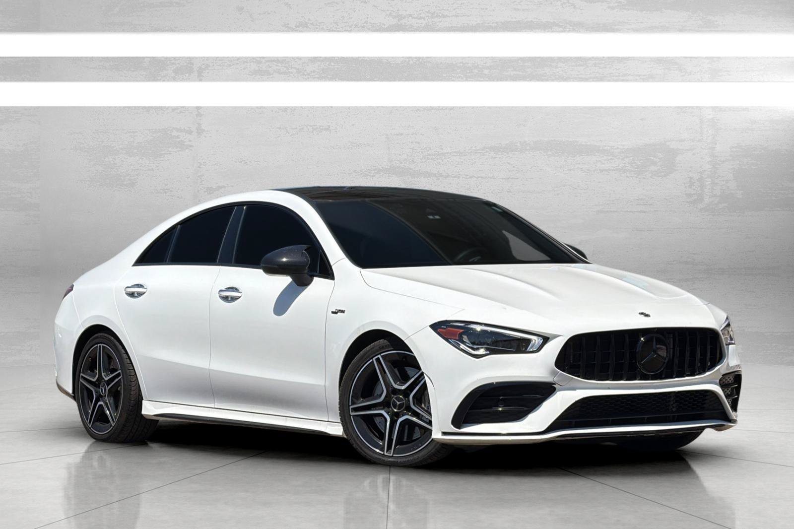 Used 2023 Mercedes-Benz CLA 35 AMG 4MATIC image 2